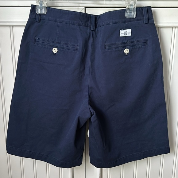 Vineyard Vines Classic Fit 9” Club Shorts. - Picture 2 of 5
